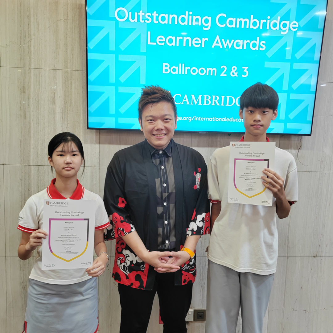 outstanding-awards-02