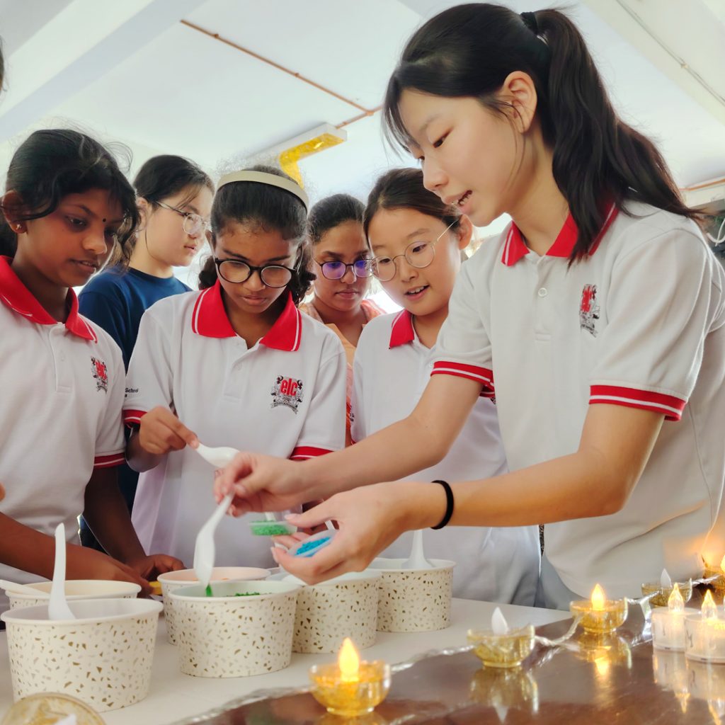 insta sec deepavali 12 1