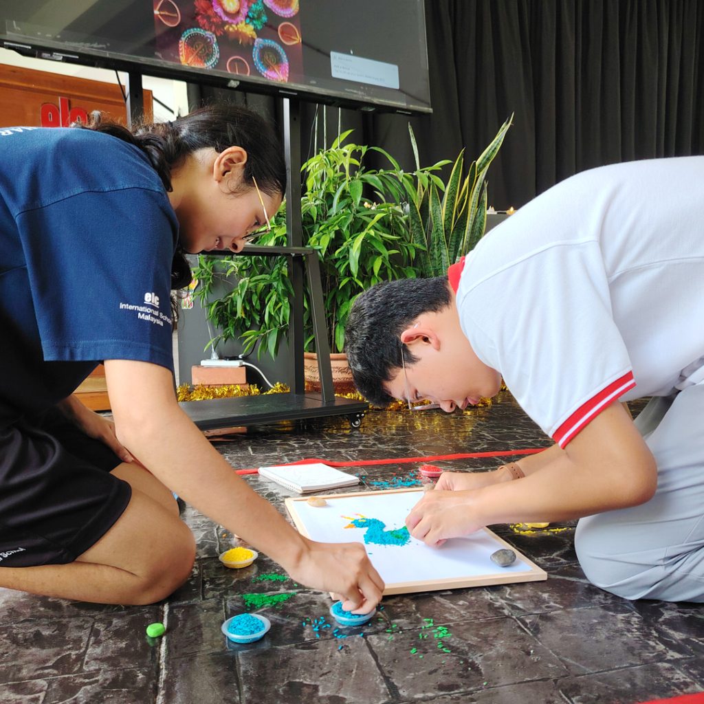 insta sec deepavali 5 1